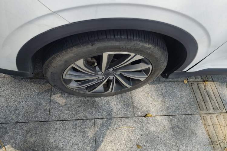 Used Geely Auto Coolray 2019 260T DCT Knight China VI Standard Left Front Wheel Hub