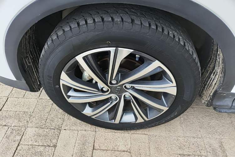 Used Geely Auto Coolray 2019 260T DCT Knight China V Standard Left Front Wheel Hub