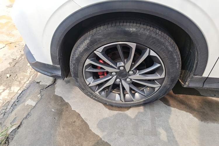 Used Geely Auto Coolray 2019 Sport Version 260T DCT Explorer China VI Standard Left Front Wheel Hub