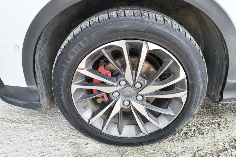 Used Geely Auto Coolray 2019 Sport Version 260T DCT Battle China VI Standard Left Front Wheel Hub