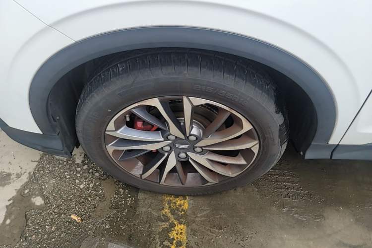 Used Geely Auto Coolray 2019 260T DCT Knight China VI Standard Left Front Wheel Hub