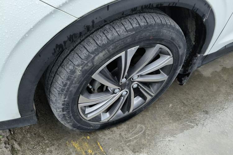 Used Geely Auto Coolray 2019 260T DCT Knight China VI Standard Left Front Wheel Hub