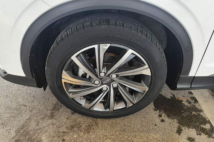 Used Geely Auto Coolray 2019 260T DCT Knight China VI Standard Left Front Wheel Hub
