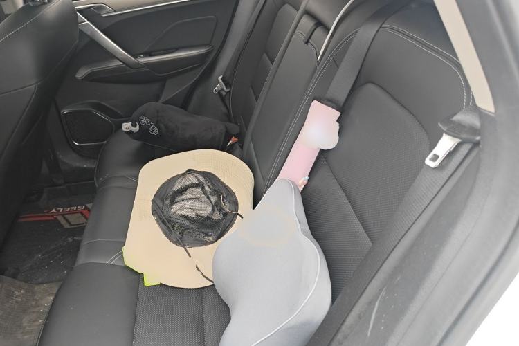 Used Geely Auto Coolray 2019 260T DCT Knight China V Standard Left Rear Seat
