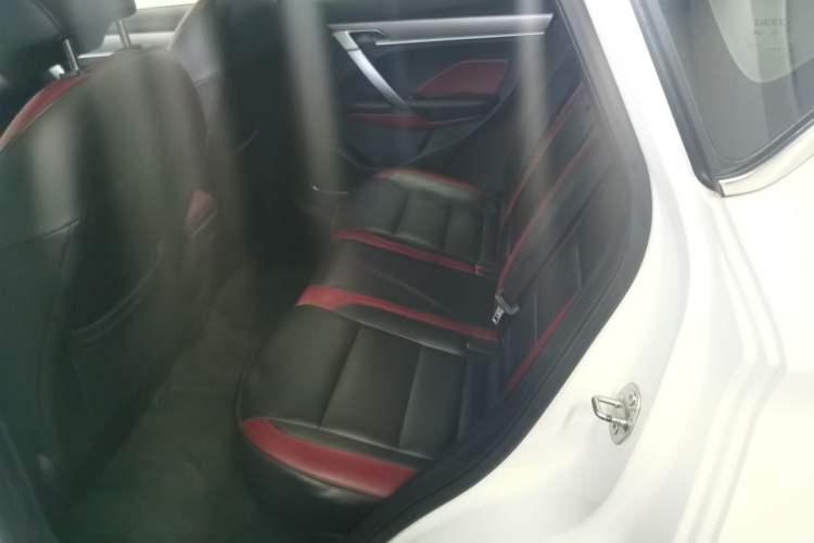 Used Geely Auto Coolray 2019 Sport Version 260T DCT Explorer China VI Standard Left Rear Seat