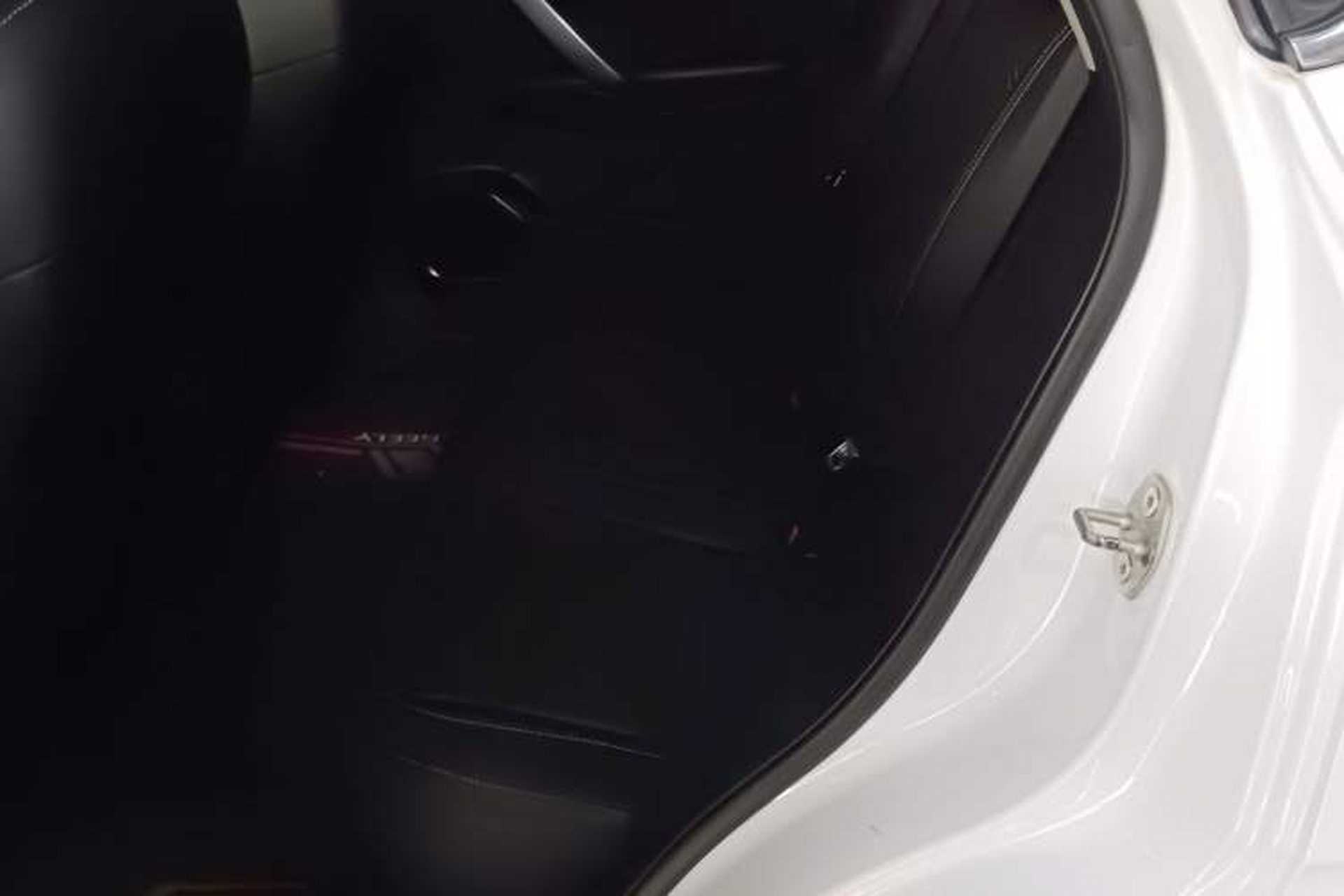 Used Geely Auto Coolray 2019 260T DCT Knight China V Standard Left Rear Seat