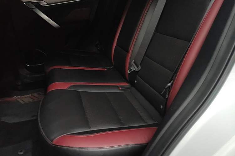 Used Geely Auto Coolray 2019 Sport Version 260T DCT Battle China VI Standard Left Rear Seat
