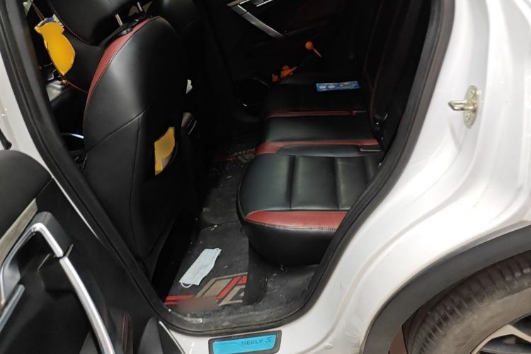 Used Geely Auto Coolray 2019 Sport Model 260T DCT Patrol China V Standard Left Rear Seat