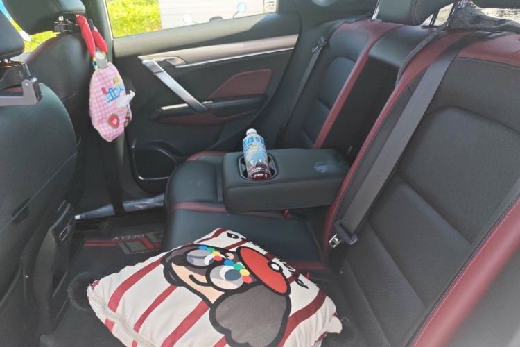 Used Geely Auto Coolray 2019 Sport Model 260T DCT Patrol China V Standard Left Rear Seat