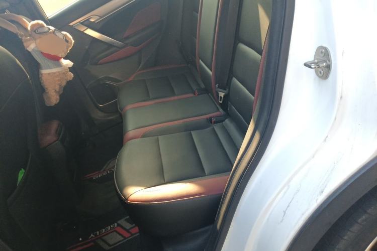 Used Geely Auto Coolray 2019 Sport Model 260T DCT Battle China V Standard Left Rear Seat