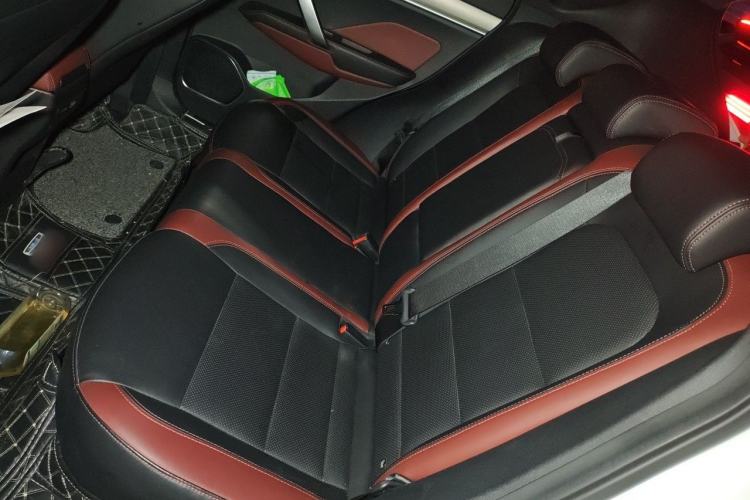 Used Geely Auto Coolray 2019 Sport Model 260T DCT Battle China V Standard Left Rear Seat
