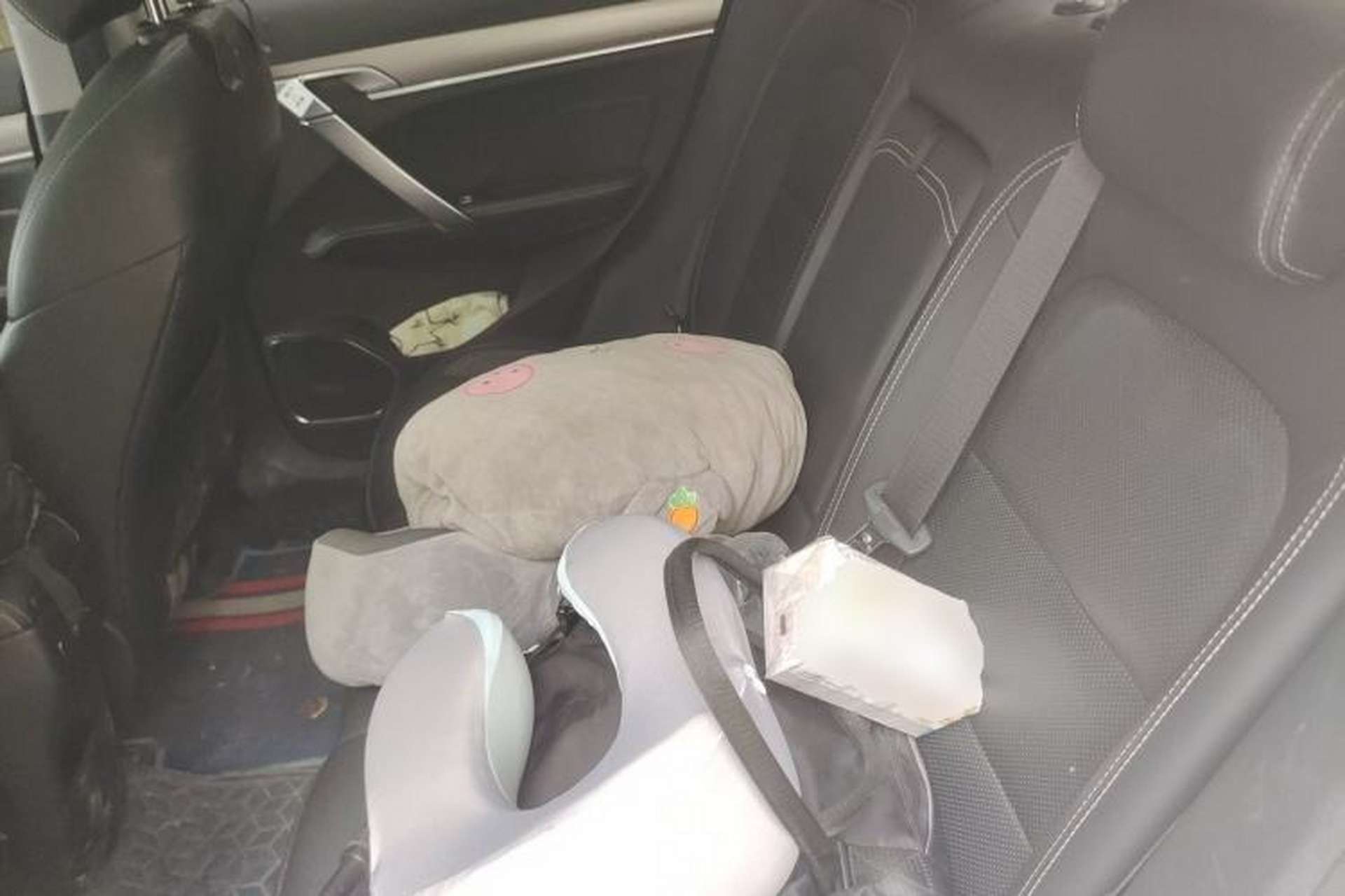 Used Geely Auto Coolray 2019 260T DCT Knight China VI Standard Left Rear Seat