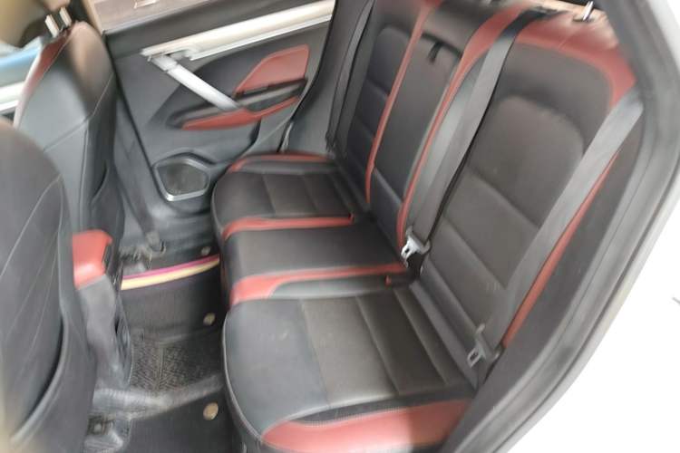 Used Geely Auto Coolray 2019 Sport Model 260T DCT Battle China V Standard Left Rear Seat