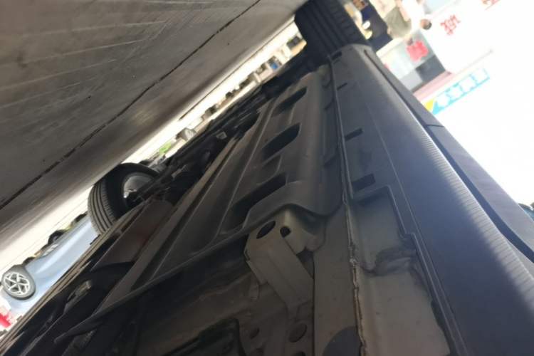 Used Geely Auto Coolray 2019 Sport Version 260T DCT Battle China VI Standard Left Side Sill