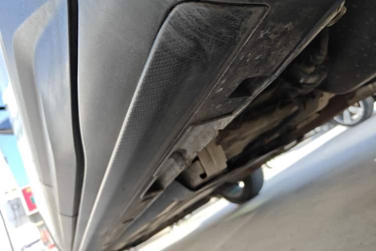 Used Geely Auto Coolray 2019 Sport Model 260T DCT Patrol China V Standard Left Side Sill