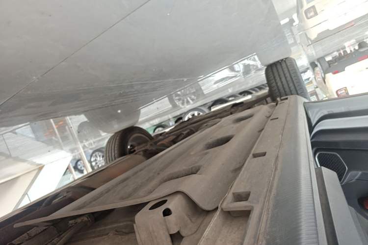 Used Geely Auto Coolray 2019 Sport Version 260T DCT Battle China VI Standard Left Side Sill