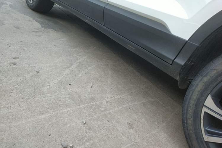 Used Geely Auto Coolray 2019 260T DCT Knight China VI Standard Left Side Sill