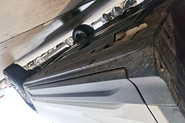 Used Geely Auto Coolray 2019 Sport Version 260T DCT Explorer China VI Standard Left Side Sill