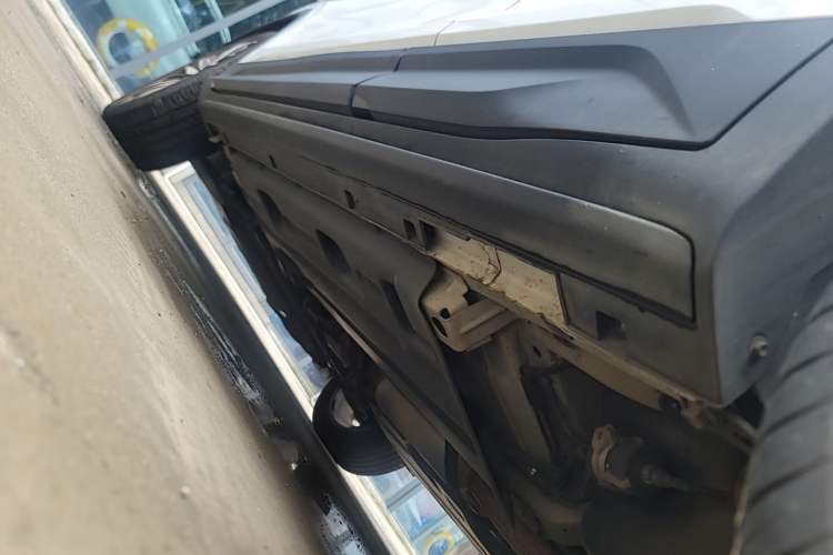 Used Geely Auto Coolray 2019 260T DCT Knight China VI Standard Left Side Sill
