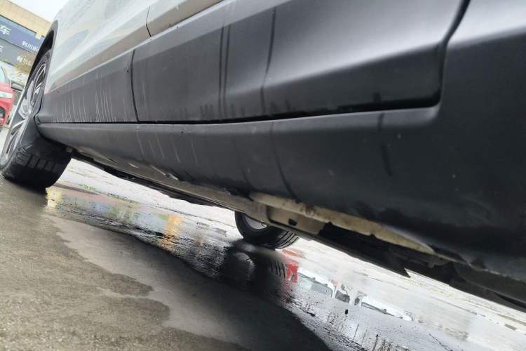 Used Geely Auto Coolray 2019 260T DCT Knight China VI Standard Left Side Sill