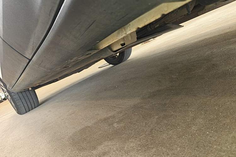 Used Geely Auto Coolray 2019 260T DCT Knight China VI Standard Left Side Sill