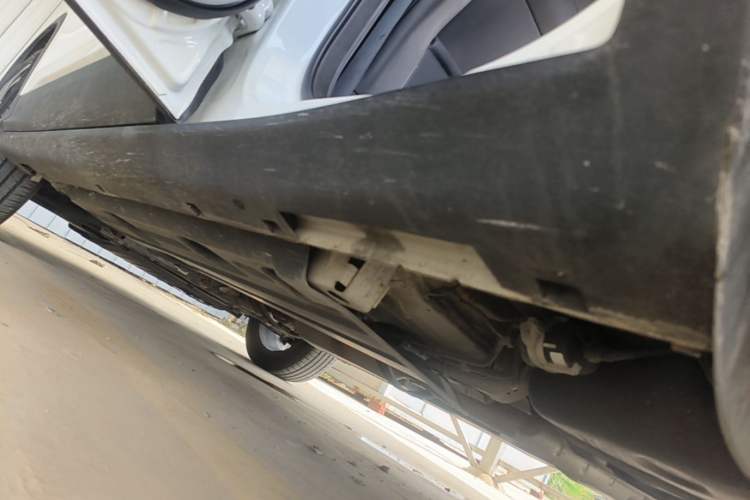 Used Geely Auto Coolray 2019 260T DCT Knight China VI Standard Left Side Sill
