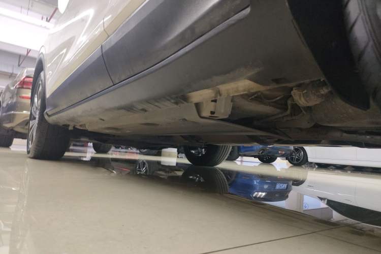 Used Geely Auto Coolray 2019 260T DCT Knight China VI Standard Left Side Sill