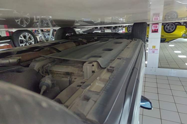 Used Geely Auto Coolray 2019 Sport Model 260T DCT Battle China V Standard Left Side Sill