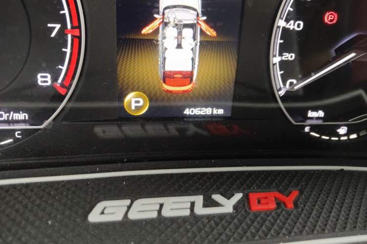 Used Geely Auto Coolray 2019 260T DCT Knight China VI Standard Odometer Close Up