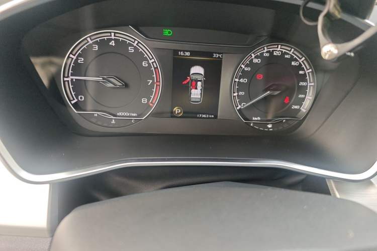 Used Geely Auto Coolray 2019 260T DCT Knight China VI Standard Odometer Close Up