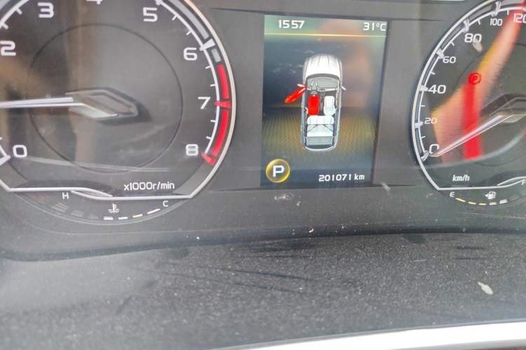 Used Geely Auto Coolray 2019 260T DCT Knight China V Standard Odometer Close Up