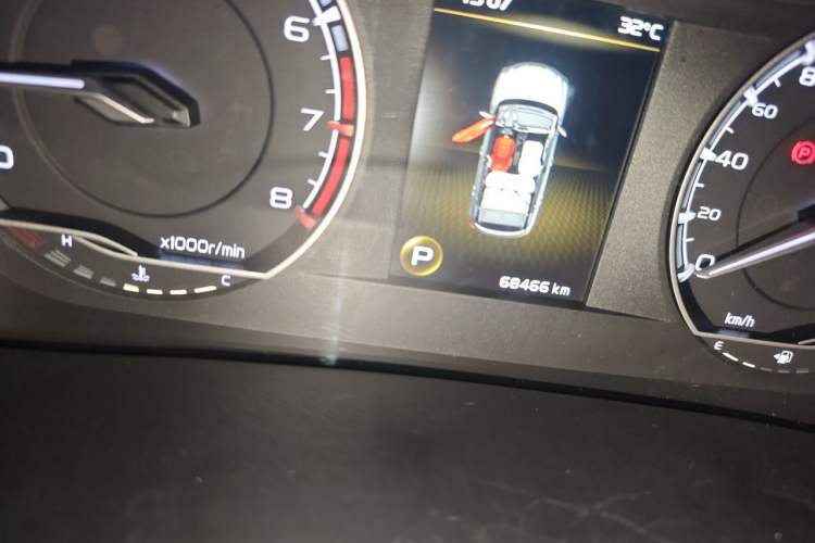Used Geely Auto Coolray 2019 260T DCT Knight China V Standard Odometer Close Up