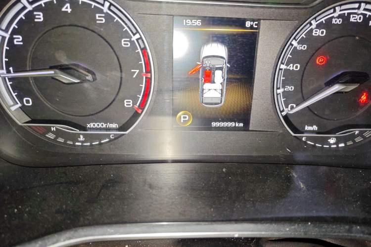 Used Geely Auto Coolray 2019 260T DCT Knight China V Standard Odometer Close Up