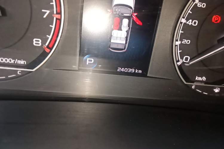Used Geely Auto Coolray 2019 260T DCT Knight China VI Standard Odometer Close Up