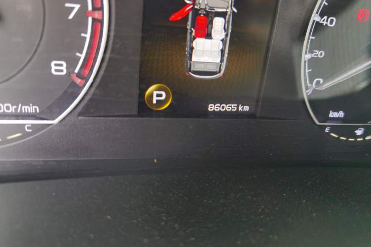Used Geely Auto Coolray 2019 260T DCT Knight China VI Standard Odometer Close Up
