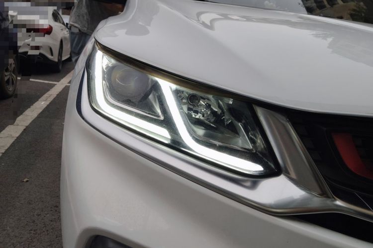 Used Geely Auto Coolray 2019 260T DCT Knight China VI Standard Right Front Headlight