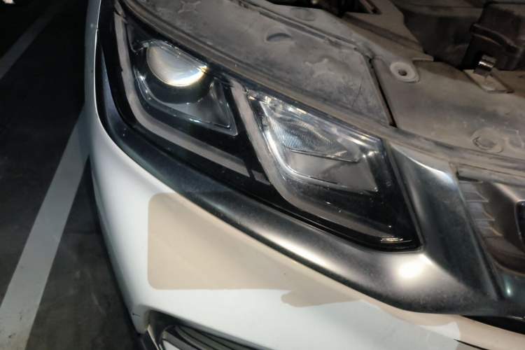 Used Geely Auto Coolray 2019 260T DCT Explorer China V Standard Right Front Headlight