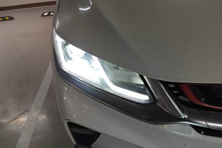 Used Geely Auto Coolray 2019 Sport Model 260T DCT Patrol China V Standard Right Front Headlight