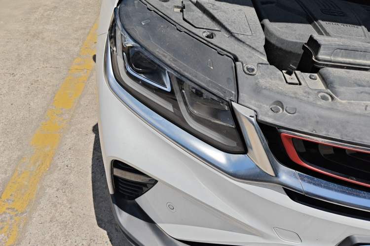 Used Geely Auto Coolray 2019 Sport Model 260T DCT Battle China V Standard Right Front Headlight