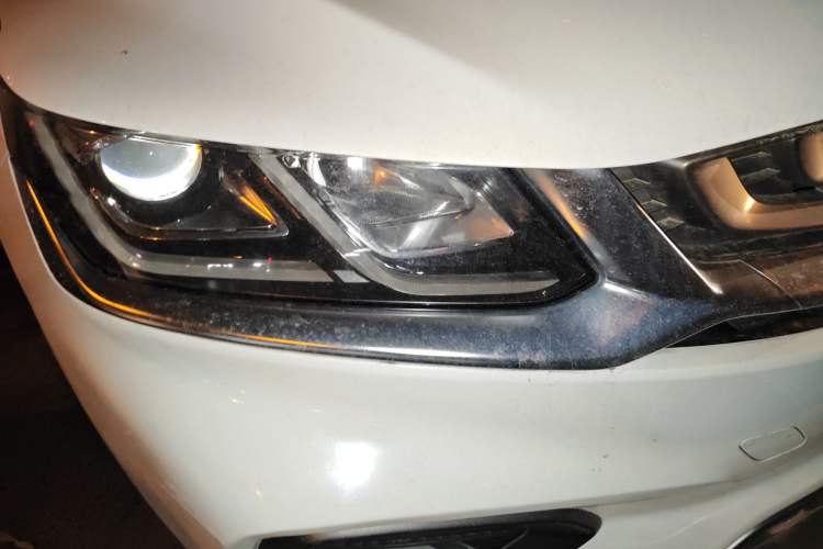 Used Geely Auto Coolray 2019 260T DCT Knight China V Standard Right Front Headlight
