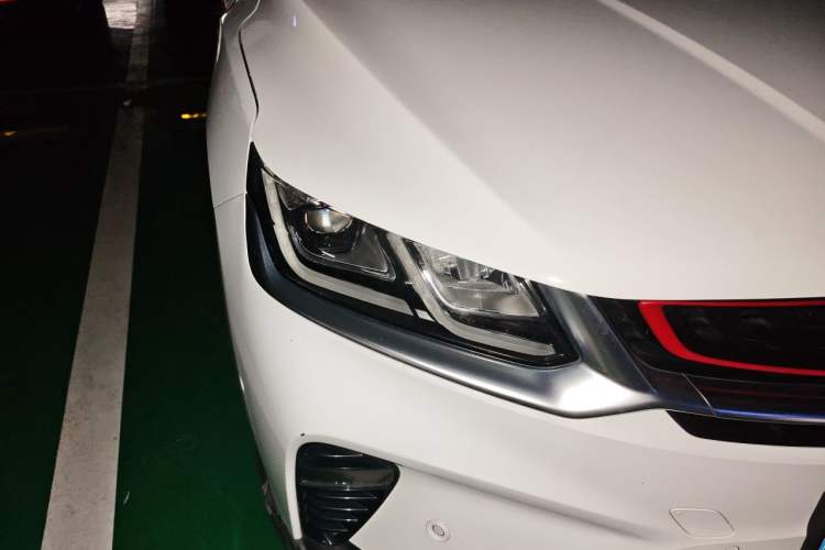 Used Geely Auto Coolray 2019 Sport Model 260T DCT Battle China V Standard Right Front Headlight