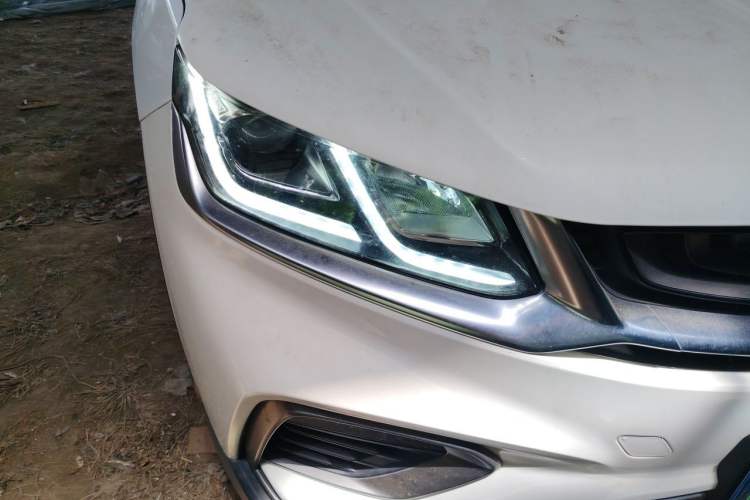 Used Geely Auto Coolray 2019 260T DCT Knight China VI Standard Right Front Headlight