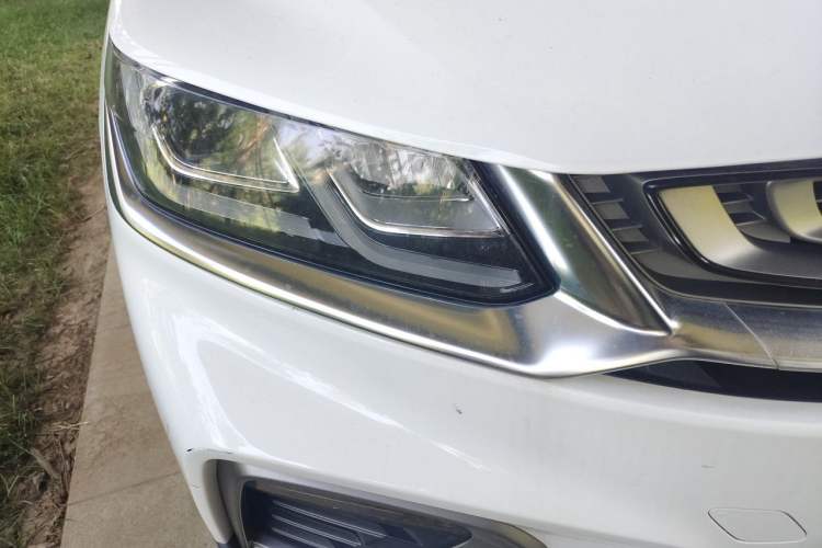 Used Geely Auto Coolray 2019 260T DCT Explorer China VI Standard Right Front Headlight