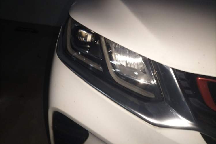 Used Geely Auto Coolray 2019 260T DCT Knight China V Standard Right Front Headlight
