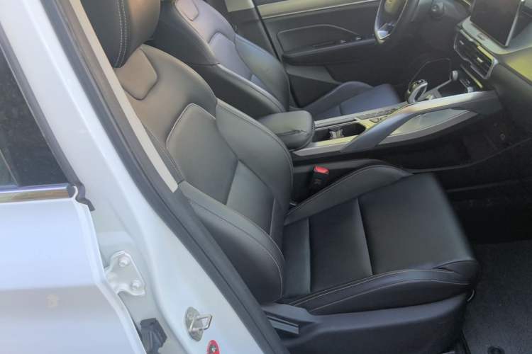 Used Geely Auto Coolray 2019 260T DCT Knight China V Standard Right Front Seat