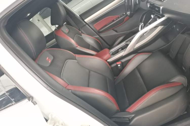 Used Geely Auto Coolray 2019 Sport Version 260T DCT Battle China VI Standard Right Front Seat