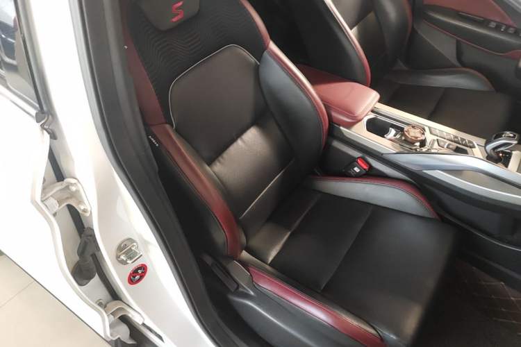 Used Geely Auto Coolray 2019 Sport Model 260T DCT Patrol China V Standard Right Front Seat