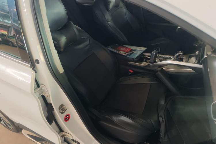 Used Geely Auto Coolray 2019 260T DCT Knight China V Standard Right Front Seat