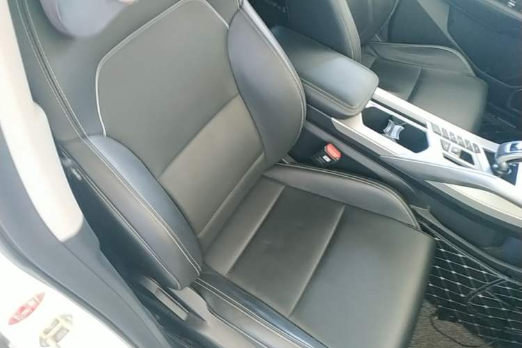 Used Geely Auto Coolray 2019 260T DCT Knight China VI Standard Right Front Seat