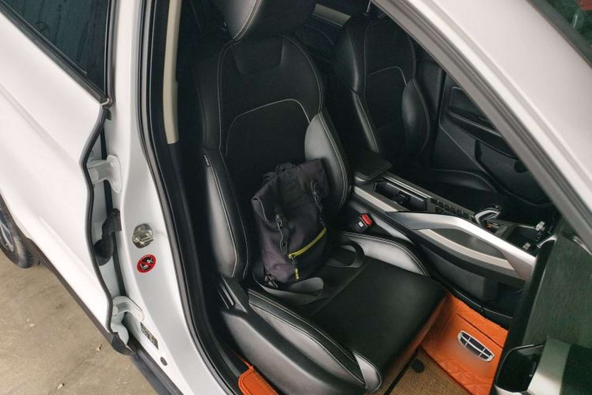 Used Geely Auto Coolray 2019 260T DCT Knight China VI Standard Right Front Seat